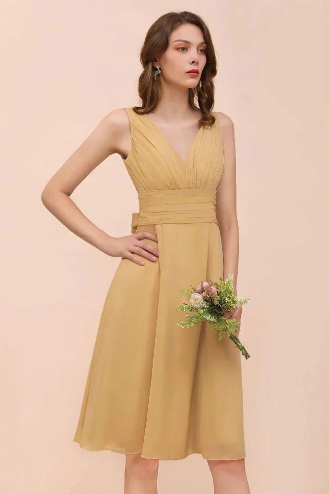 Chiffon Mini Golden Bridesmaid Dress Daily Casual Dress Sleeveless V-neck (ZD12997)