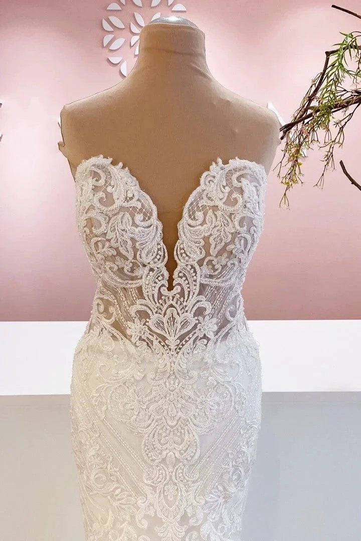 Classy Long Sweetheart Backless Mermaid Wedding Dress With Appliques Lace (ZD15243)