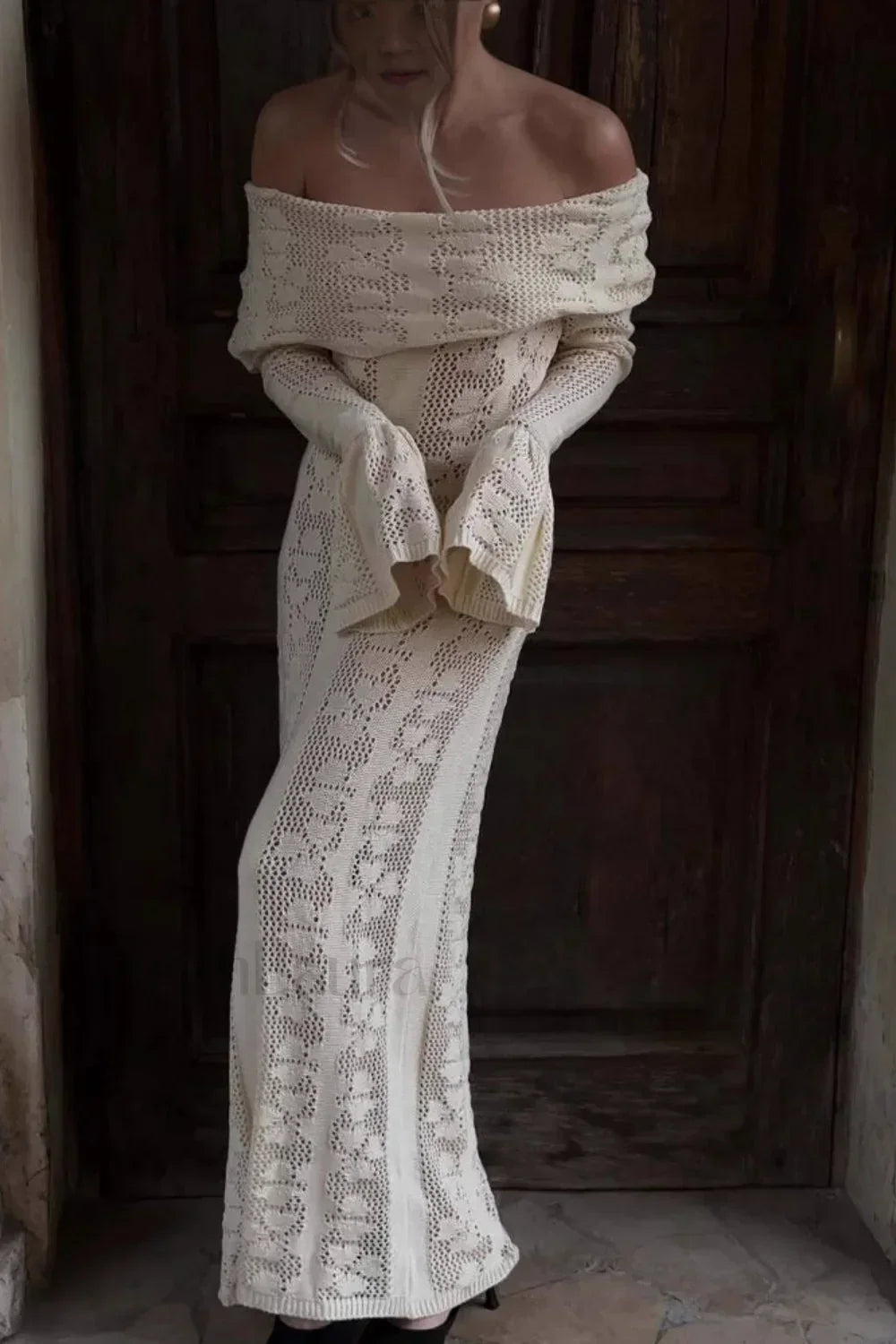 Vintage Inspired Cutout Off Shoulder Dress for Modern Fashion Wear