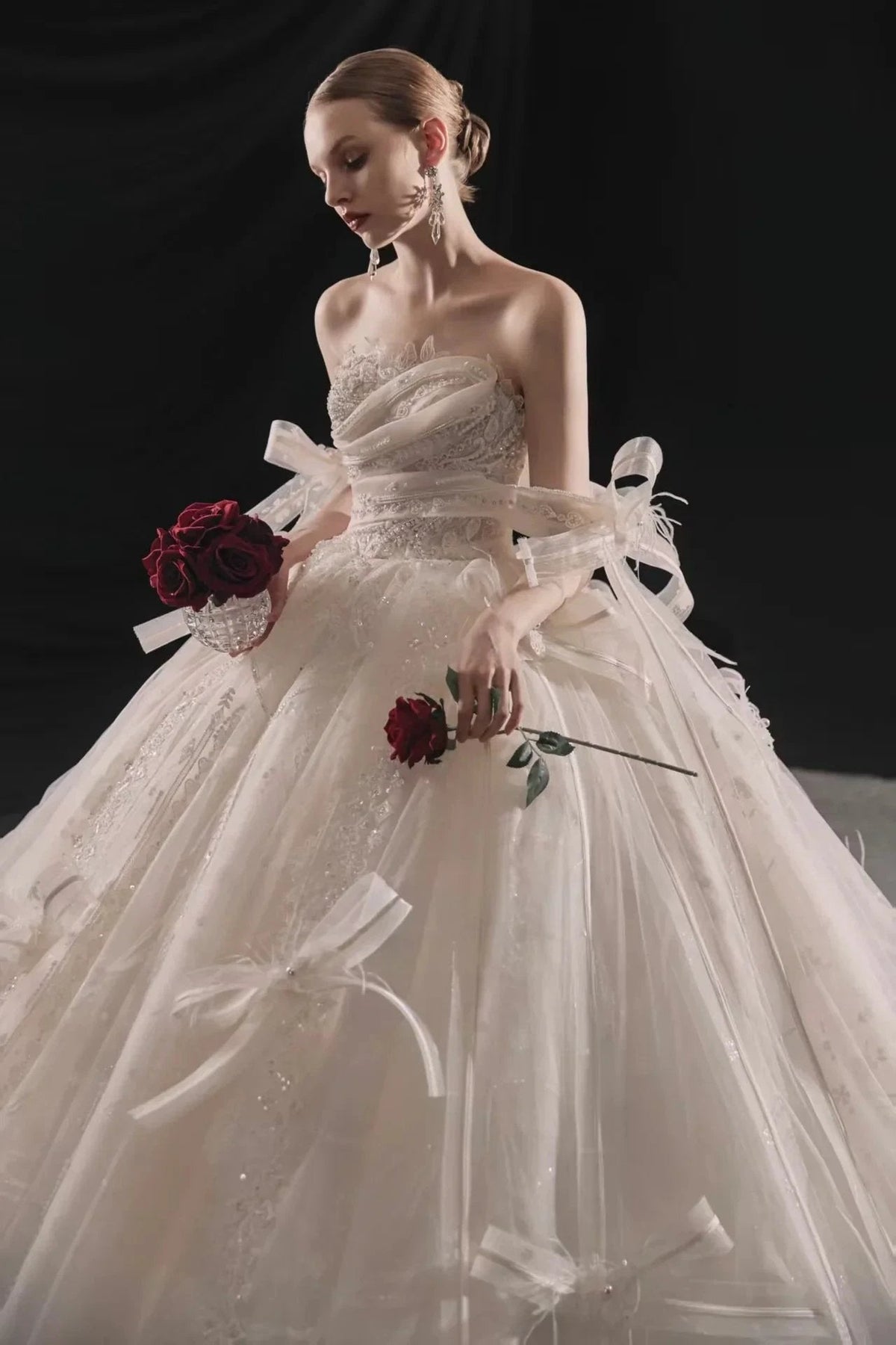 Romantic Strapless Ball Gown Tulle Ribbon Embellished Lace Wedding Dress with Voluminous Skirt (ZD16901)