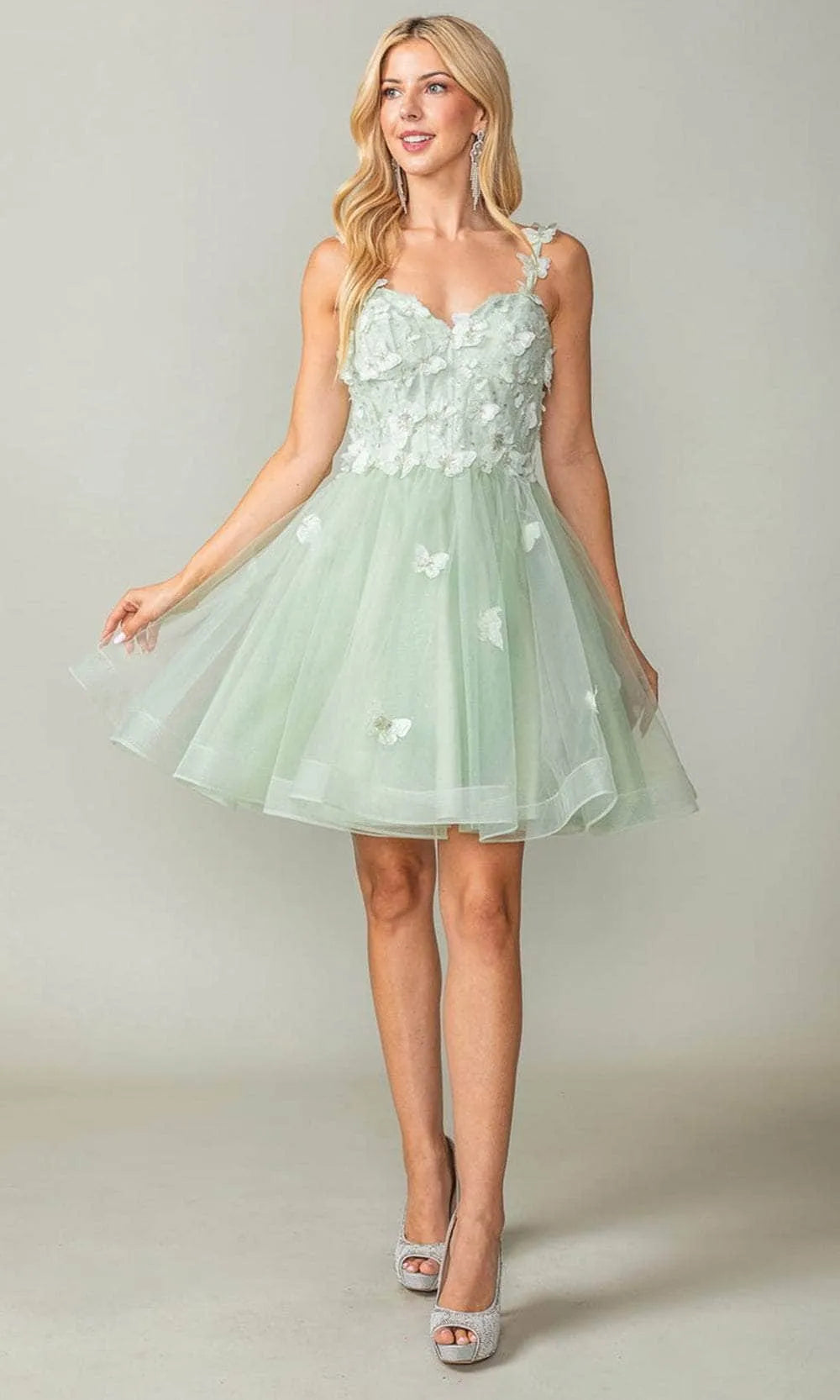 Hearty Tulle Prom Dresses Sweetheart Spaghetti Strap Ruched Appliques Homecoming Dresses vestidos de graduación