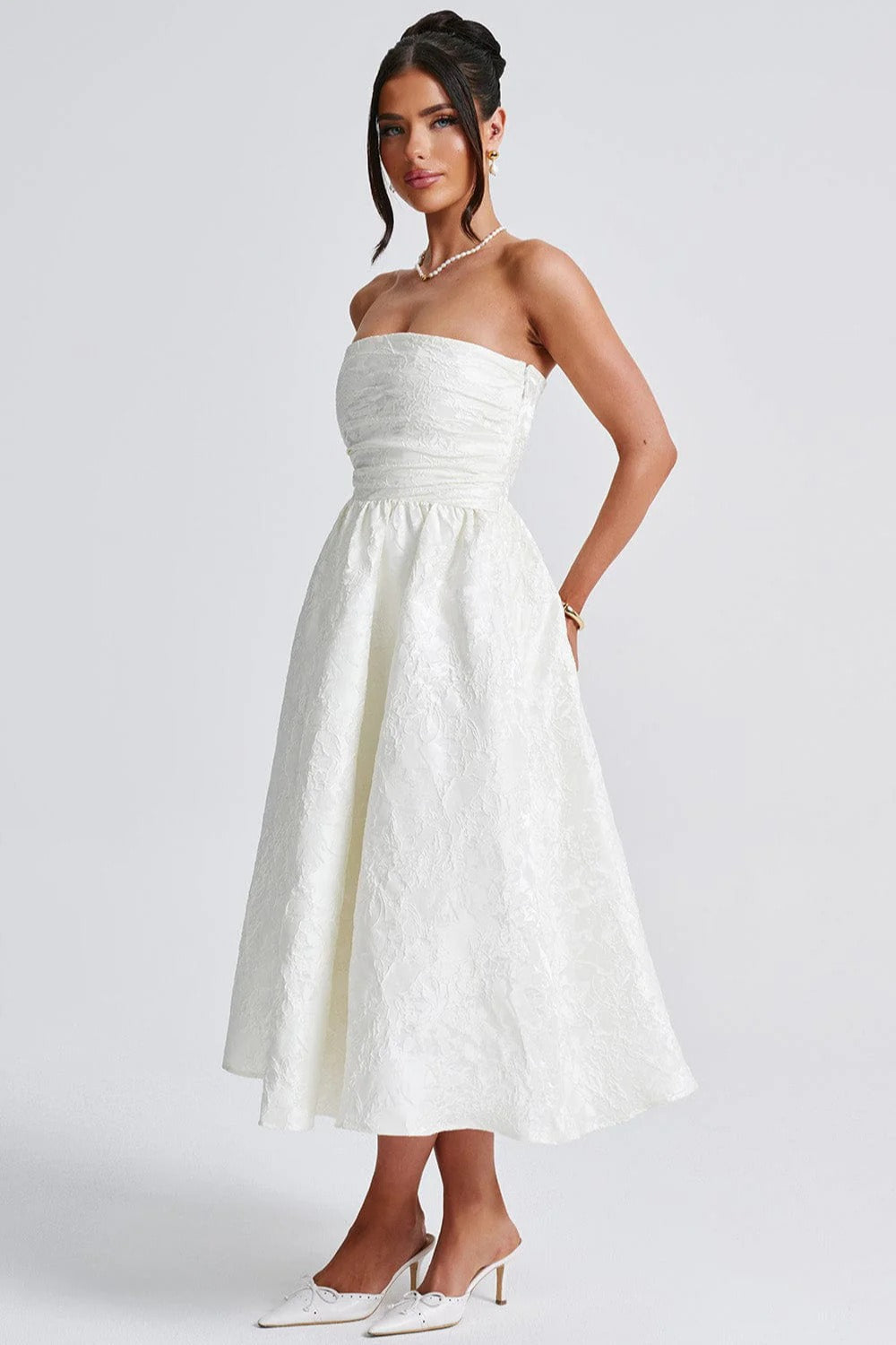 Urban Solid Jacquard Strapless Dress for Modern Fashion Wear