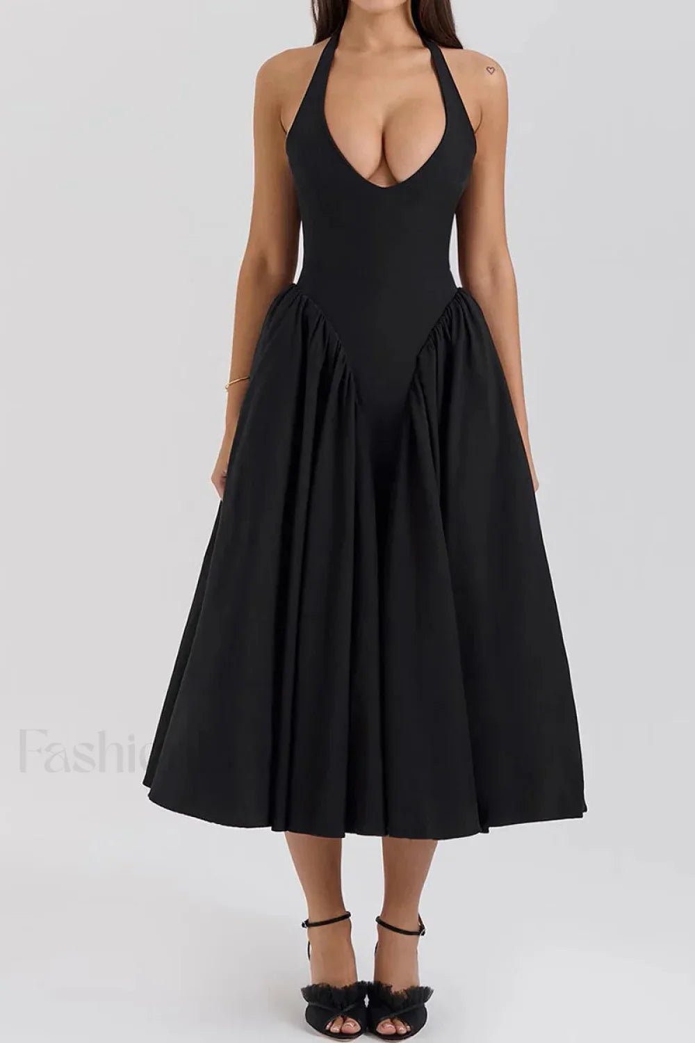 Deep V Neck Dress with Relaxed Fit and Everyday Wear Boutique Fashion Style