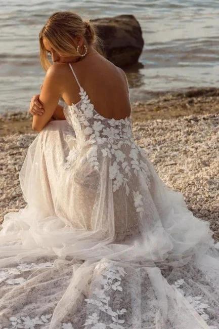 Designer A-Line Lace Spaghetti Straps Sleeveless White Wedding Dress With Appliques (ZD15512)