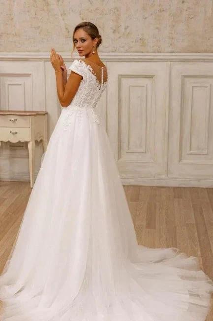 Designer A-Line Tulle Lace V-Neck Sleeveless White Wedding Dress With Appliques (ZD16667)