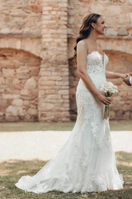Designer Long Ivory Mermaid Strapless Lace Wedding Dress with Train (ZD16627)