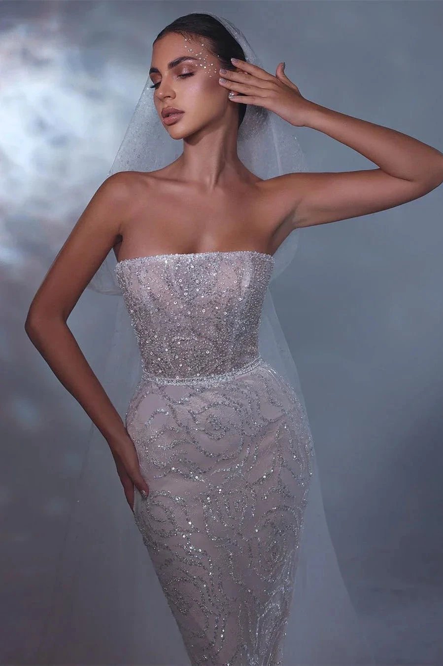 Designer Long Mermaid Sleeveless Lace Wedding Dress With Train (ZD14525)