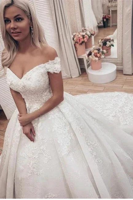Designer wedding dresses princess | Wedding dresses in lace (ZD16474)
