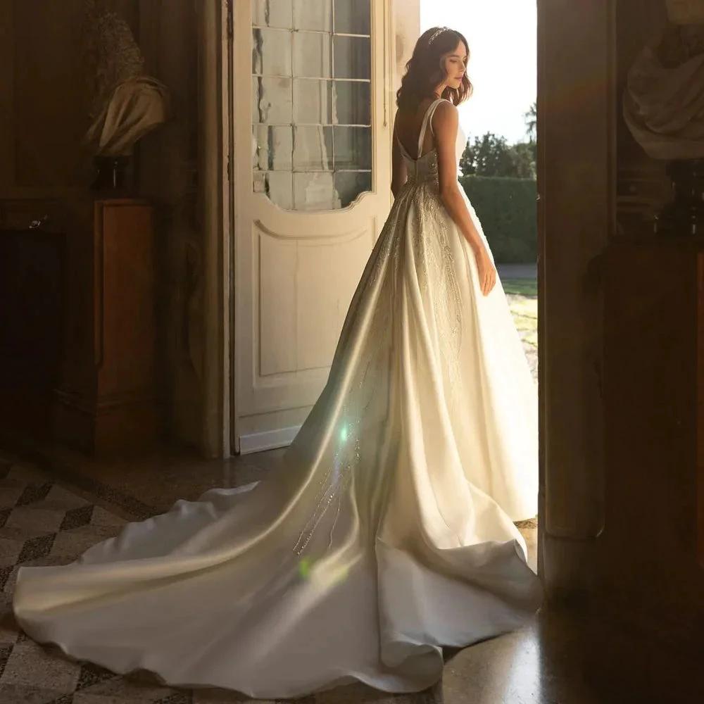 V-neck Sleeveless Wedding Dress 2024 Beading Open Back Court Train Princess Bride Gown SwanSarah P277 Plus Size Vestido De Novia (ZD13426)
