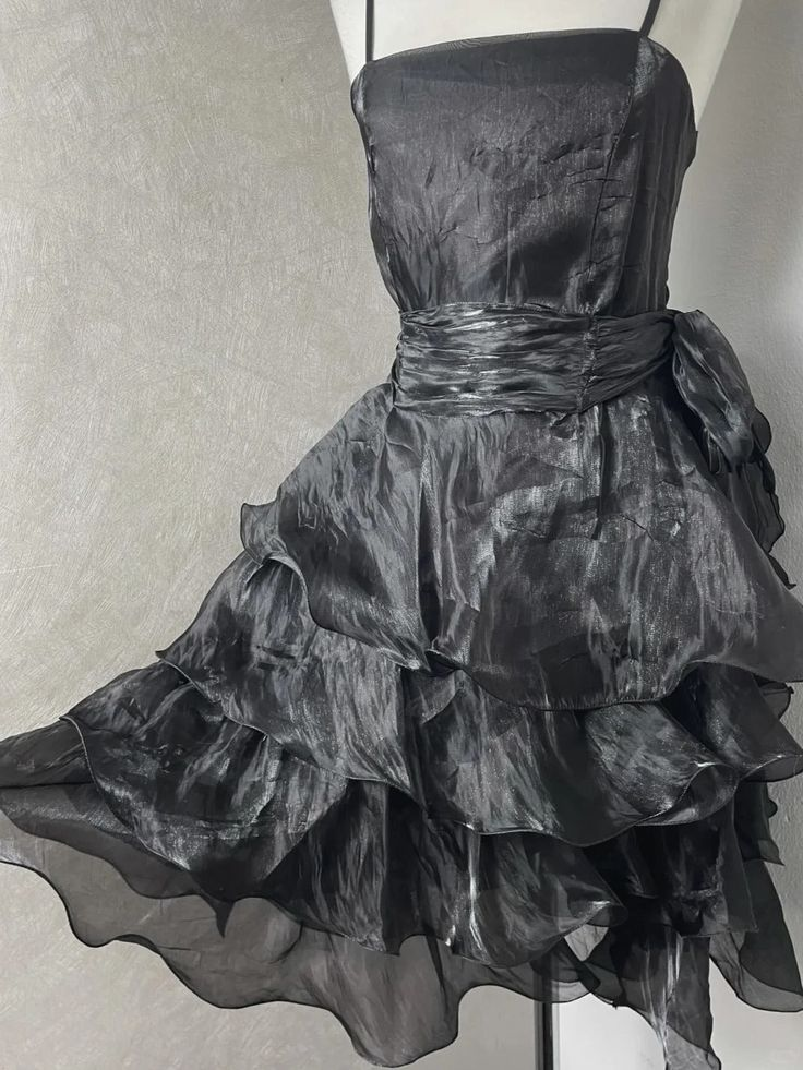 Chic Black Spaghetti Strap Ruffle Homecoming Dress J8373