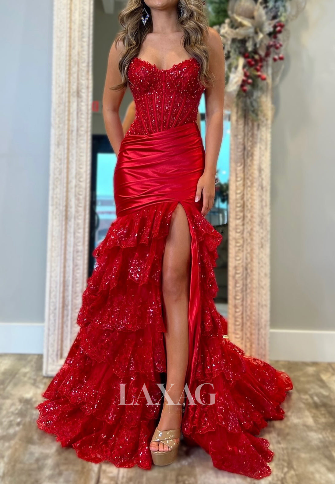 Off-Shoulder Sweetheart Sleeveless Tiered Mermaid Prom Dress Beaded Sequined Pleated Party Gowns