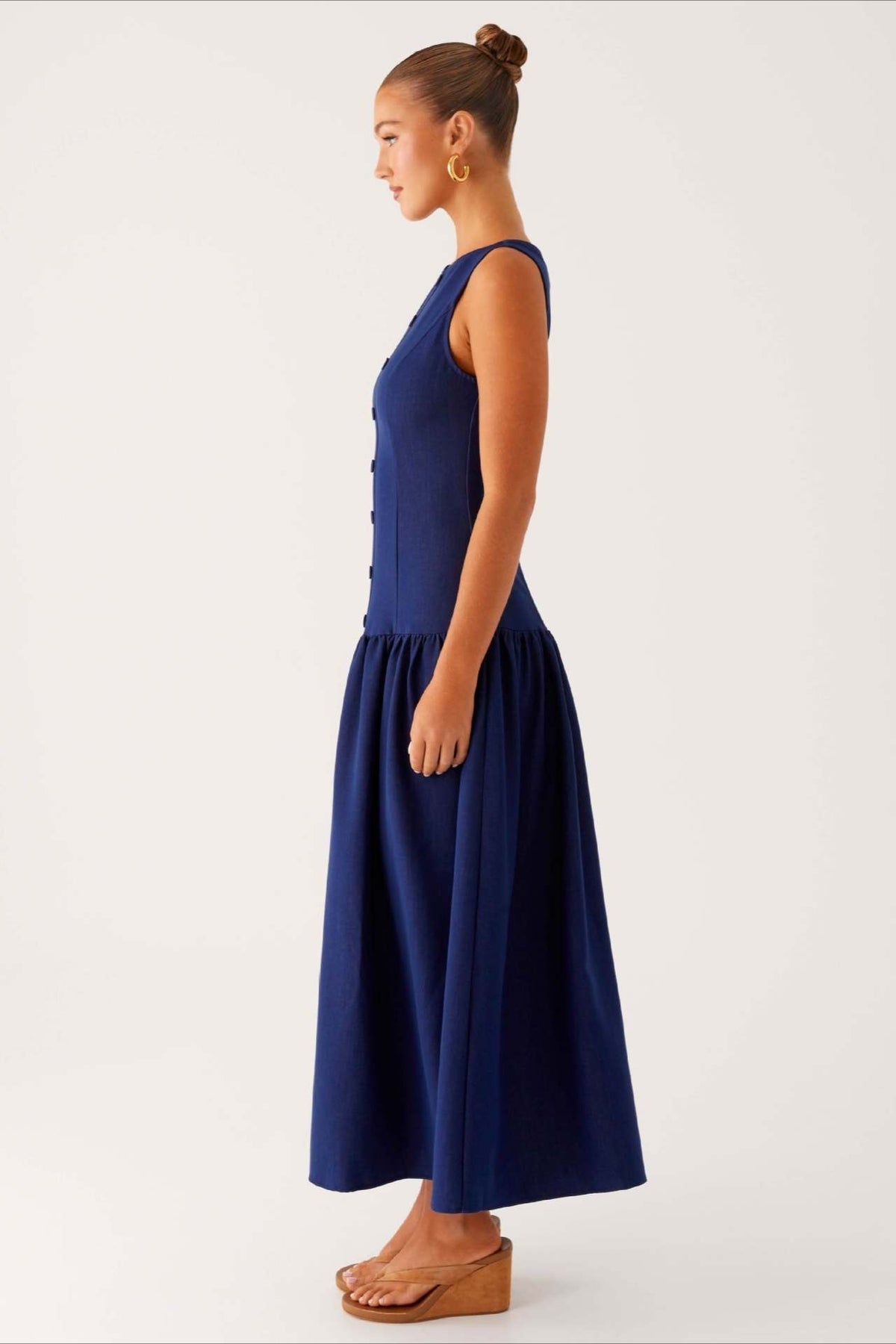 Sleeveless Button Up Denim Dress - View 3 | VelvetHem