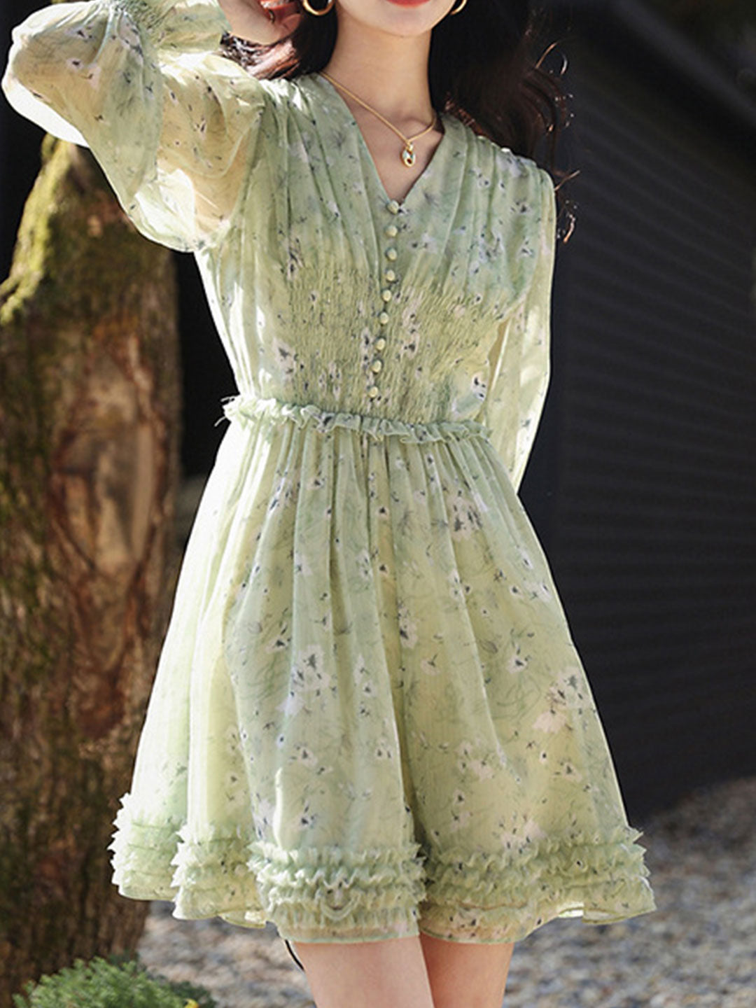 Gracefully Styled Dress for Any Occasion