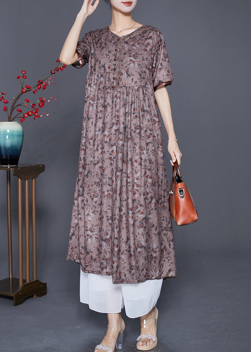 Gracefully Styled Dress for Any Occasion