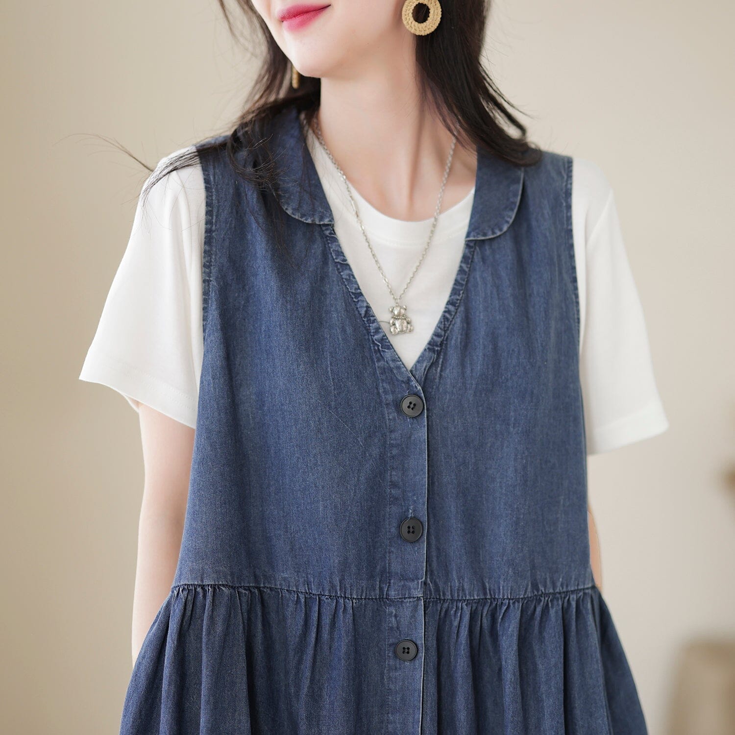 Classic Vintage Dress with a Flattering Fit