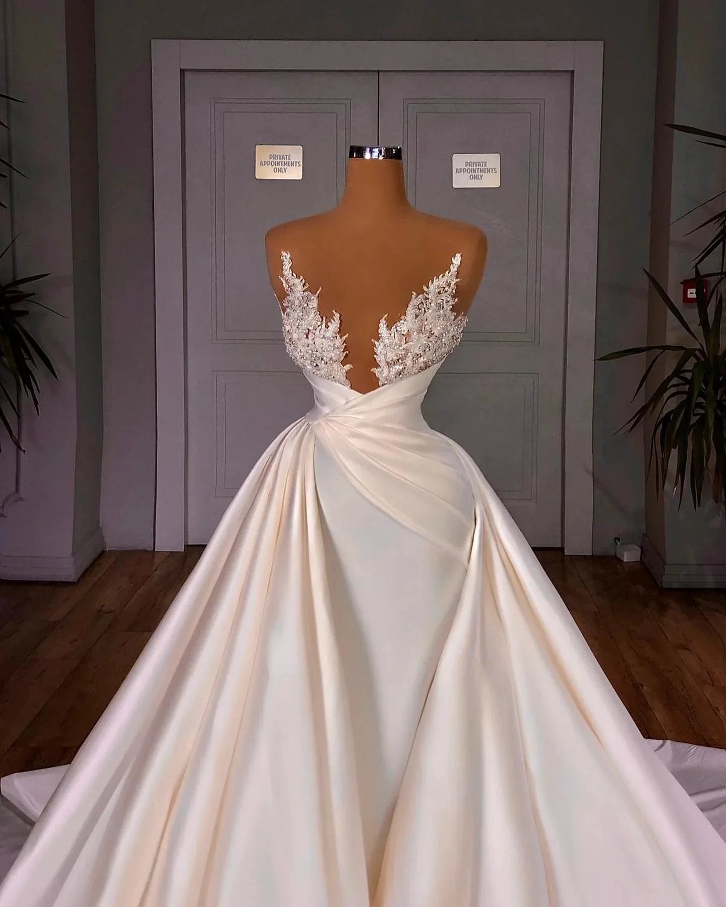 Elegant A-Line Cathedral Sleeveless V-neck Long Wedding Dress (ZD16506)