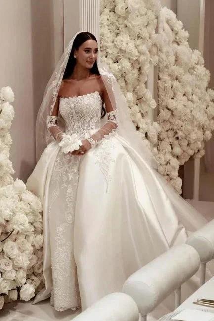 Elegant A-Line Tulle Scoop Sleeveless White Wedding Dress With Appliques (ZD16618)