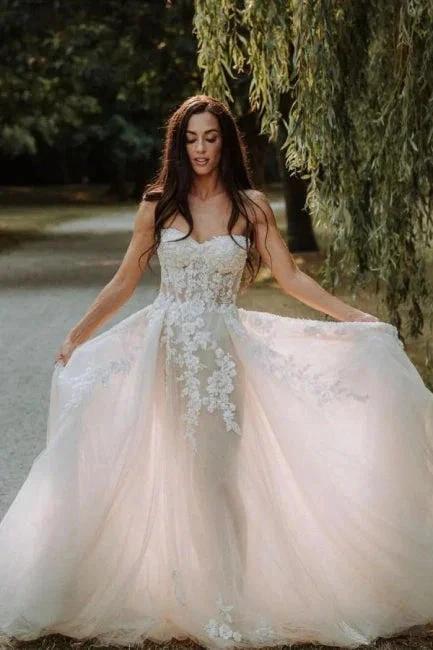 Elegant Boho A-Line Sleeveless Wedding Dresses with Lace (ZD14687)