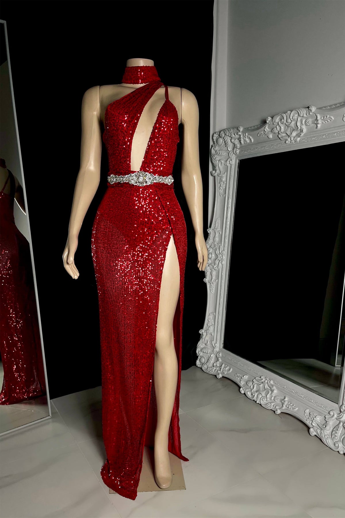 Elegant Burgundy One Shoulder Sleeveless Sequins Prom Dresses Mermaid Sheath With Zipper