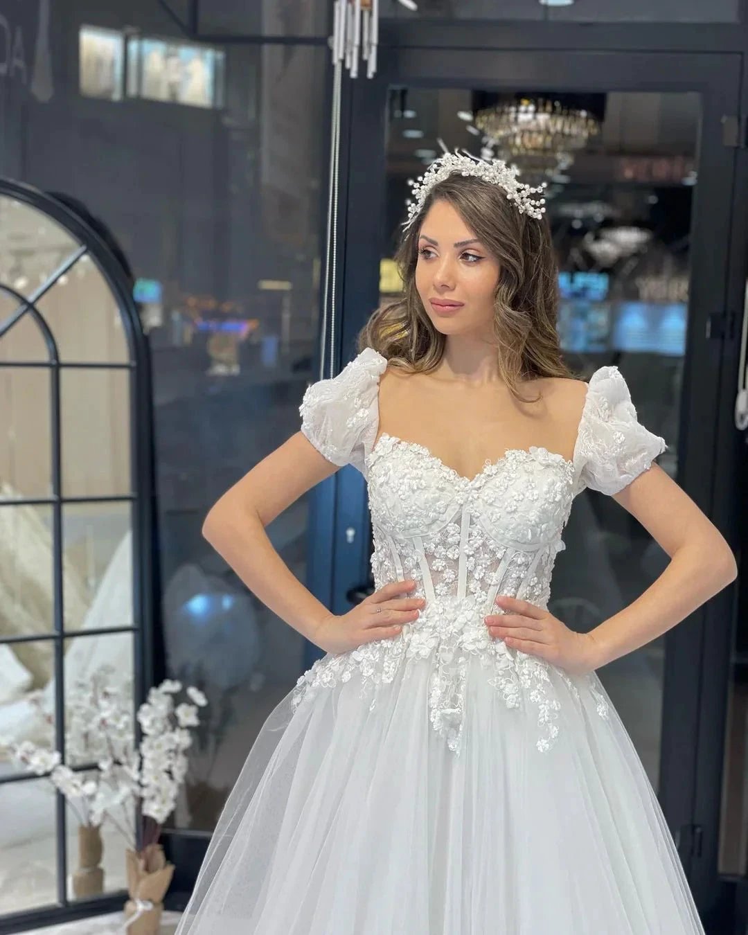 Elegant Floor Length Sweetheart Short Sleeves A-Line Tulle Wedding Dress (ZD14804)