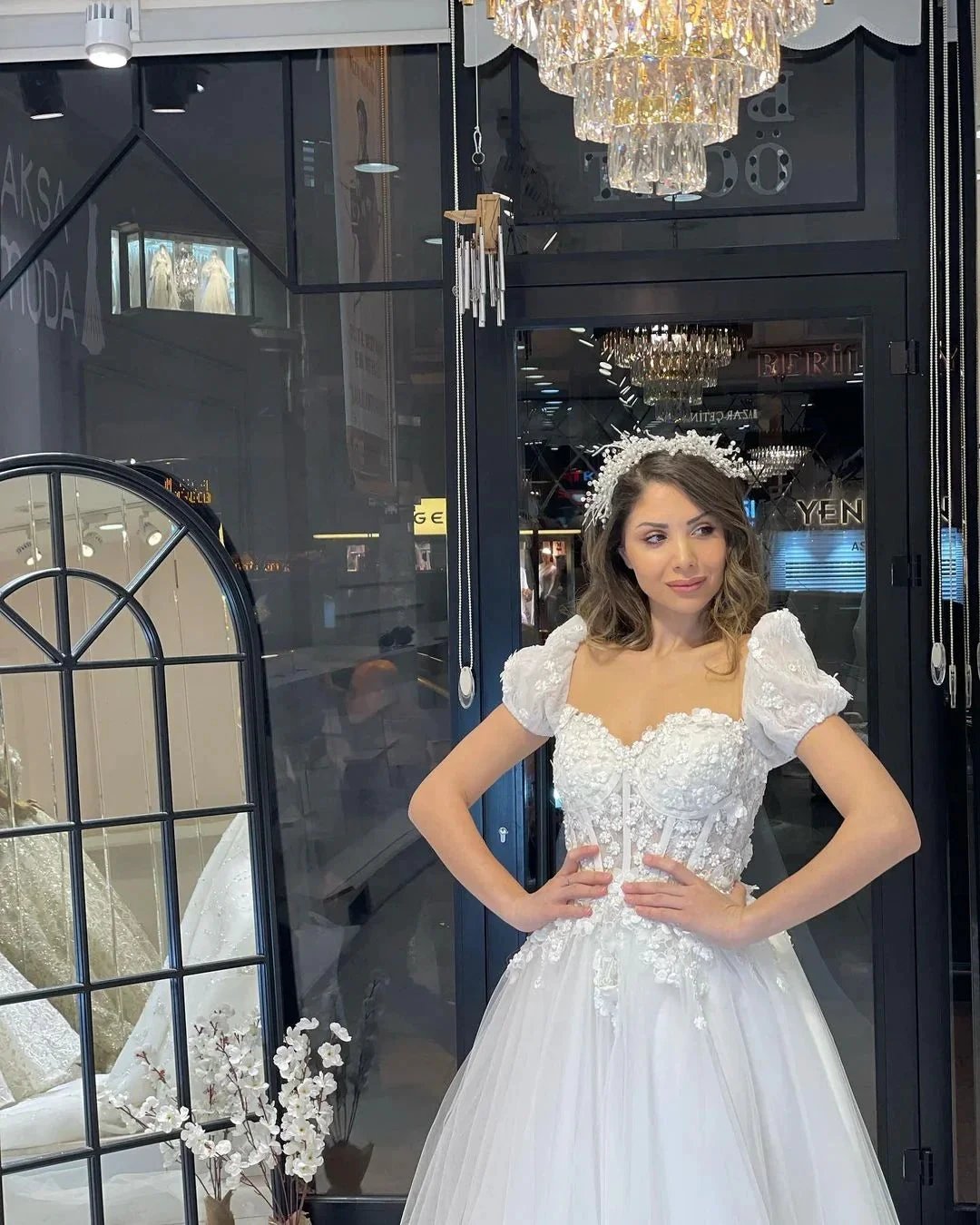 Elegant Floor Length Sweetheart Short Sleeves A-Line Tulle Wedding Dress (ZD14804)