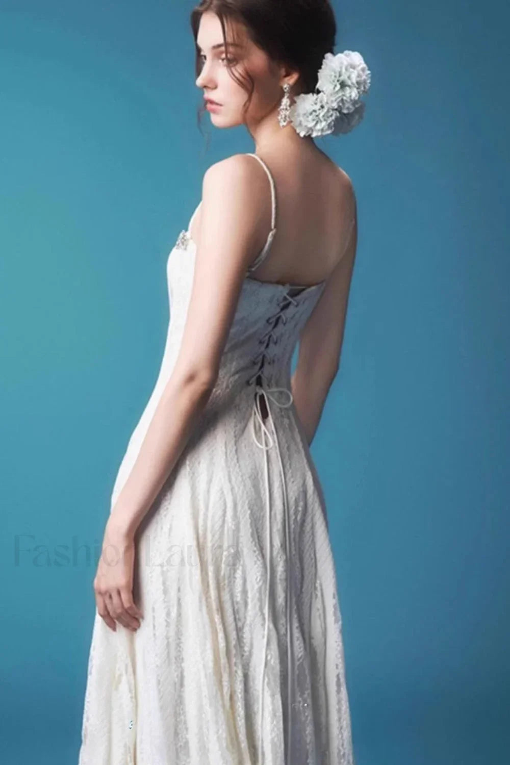 Relaxed Dress Inspired by Contemporary Streetwear Fashion 2