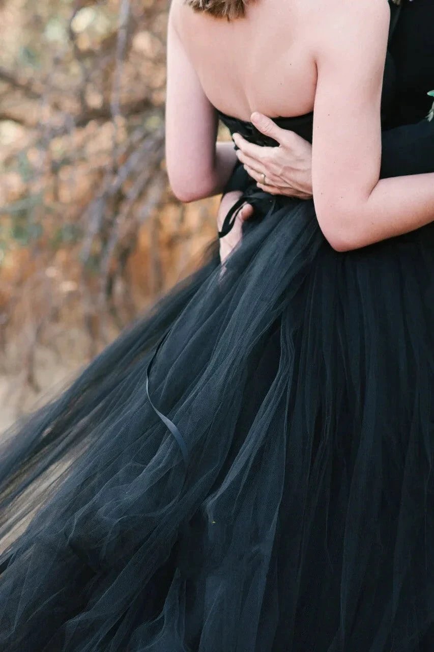 Elegant Long A-line Strapless Tulle Black Wedding Dress (ZD15125)