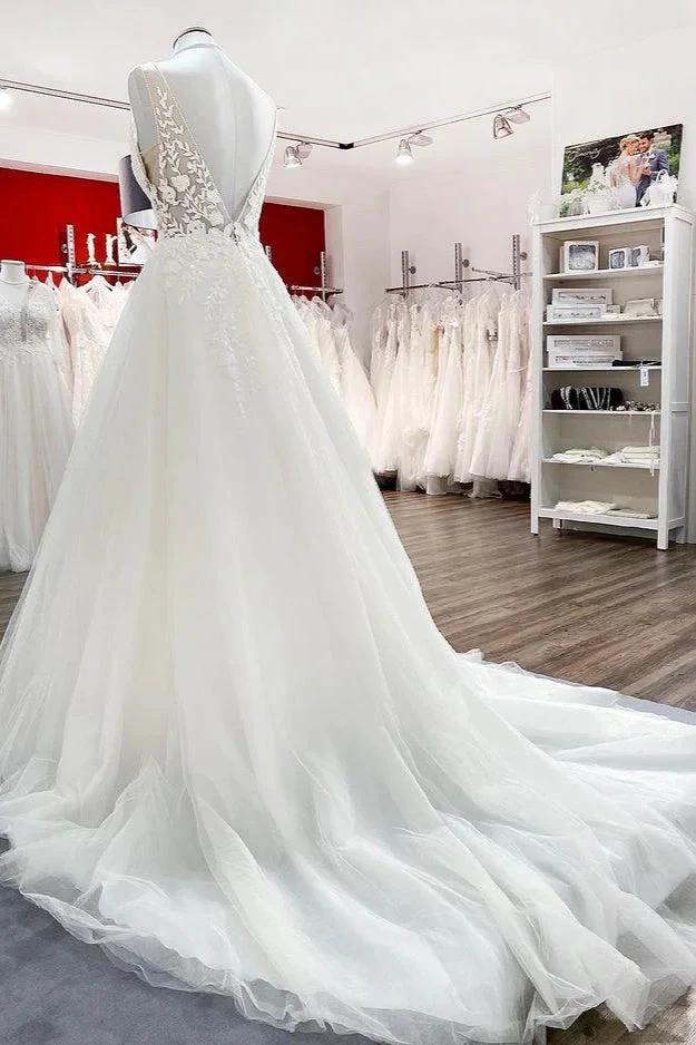 Elegant Long A-line V Neck Tulle Lace Open Back Wedding Dress (ZD15246)