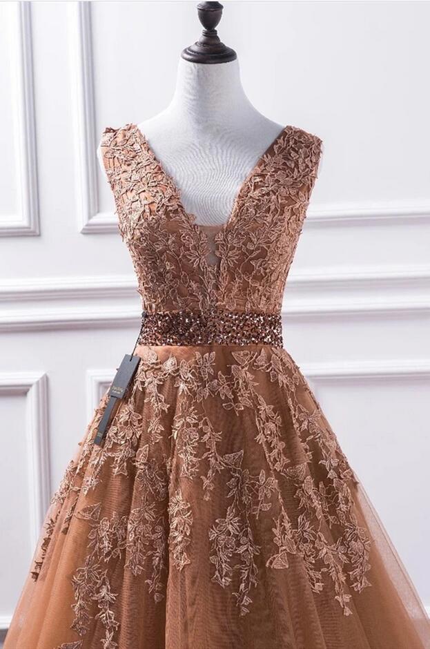 Elegant Long A-line V-neck Tulle Lace Prom Dress - View 3 | VelvetHem