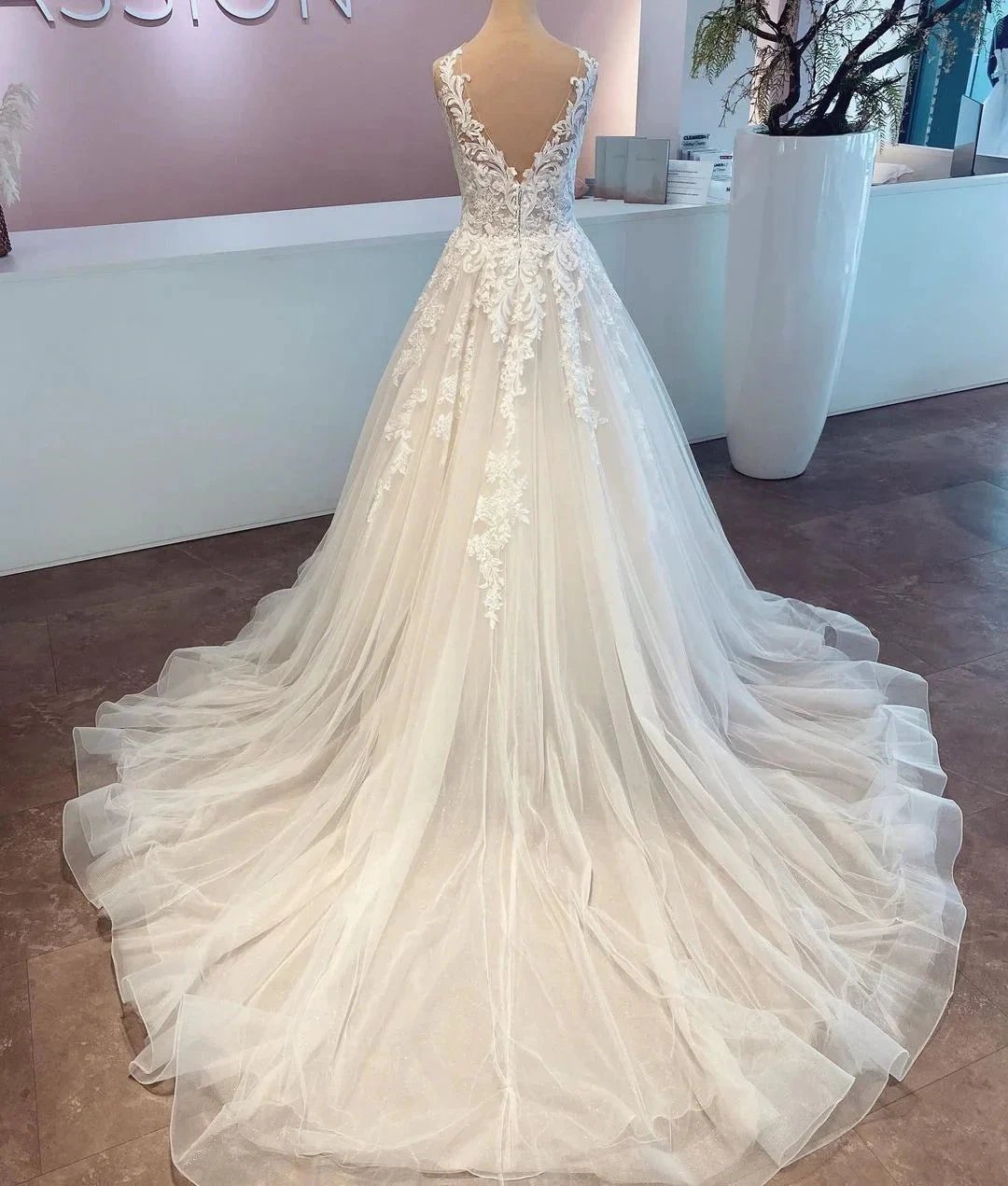 Elegant Long A-line V-neck Tulle Lace Wedding Dress (ZD14463)