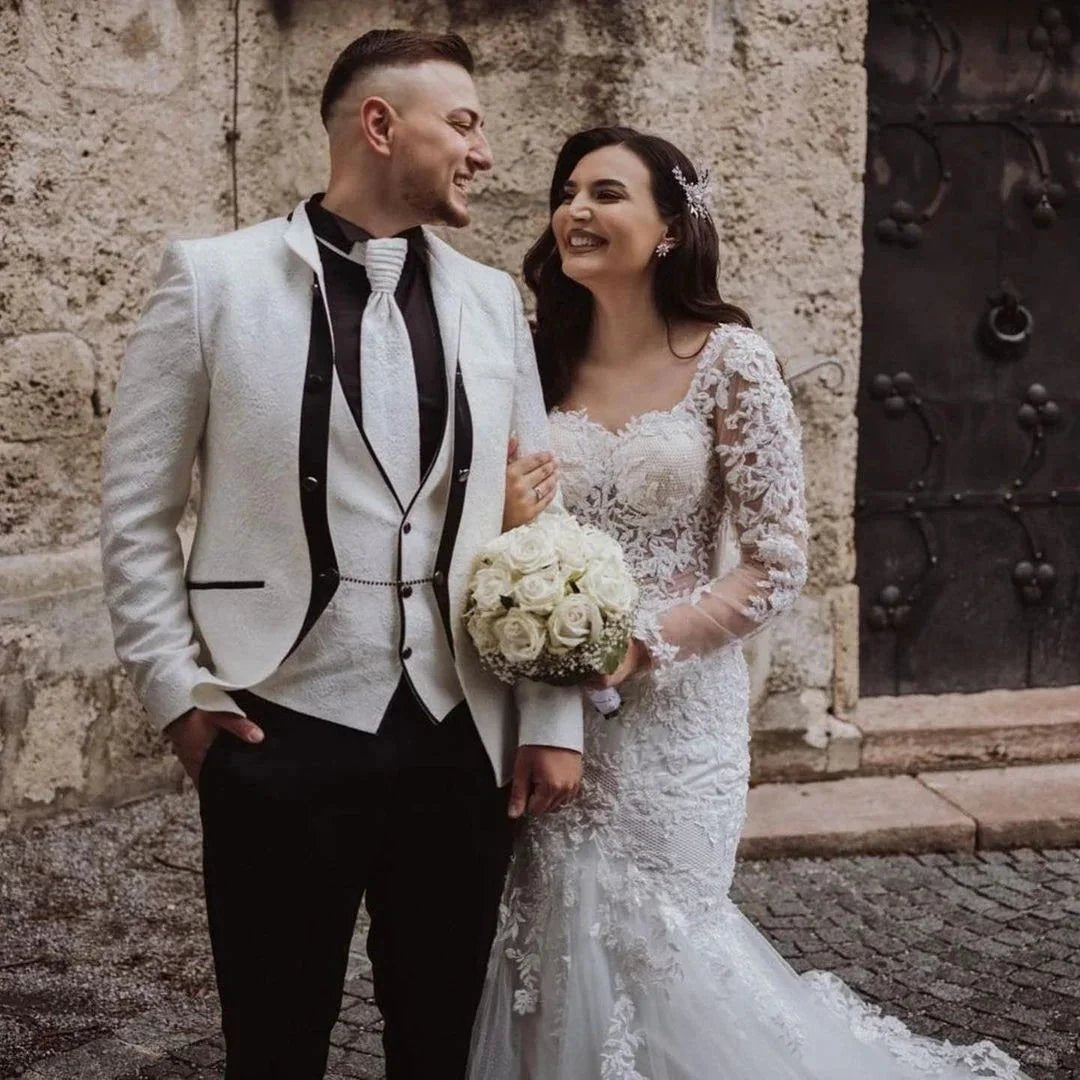 Elegant Long Mermaid Lace Open Back Wedding dresses with Sleeves (ZD15174)