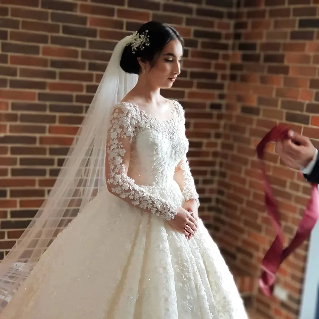 Elegant Long Princess Tulle Lace Wedding Dresses with Sleeves (ZD15040) - View 3 | VelvetHem