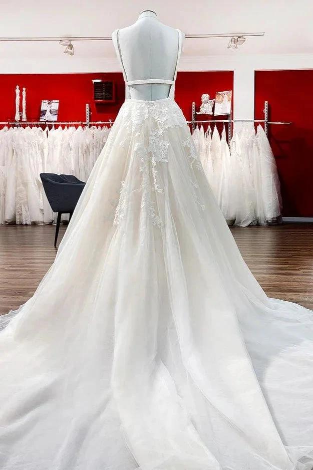 Elegant Long Princess V-neck Tulle Backless Wedding Dress with Lace (ZD15257)