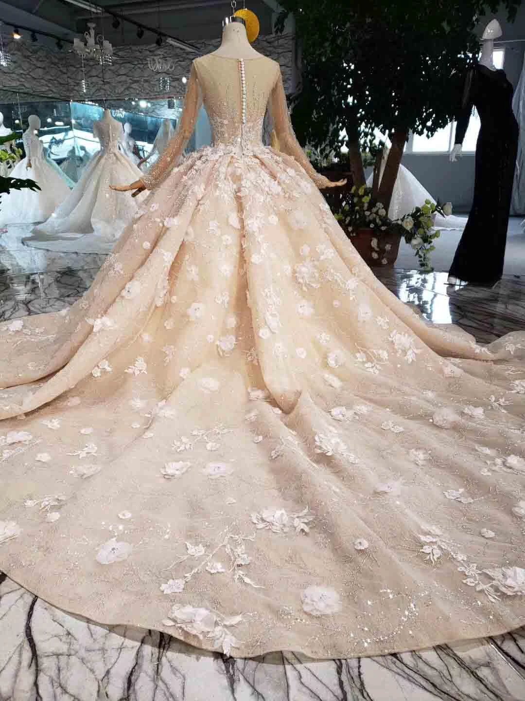 Elegant Long Sleeves Ball Gown Beading Wedding Dress With Flowers (ZD15356)