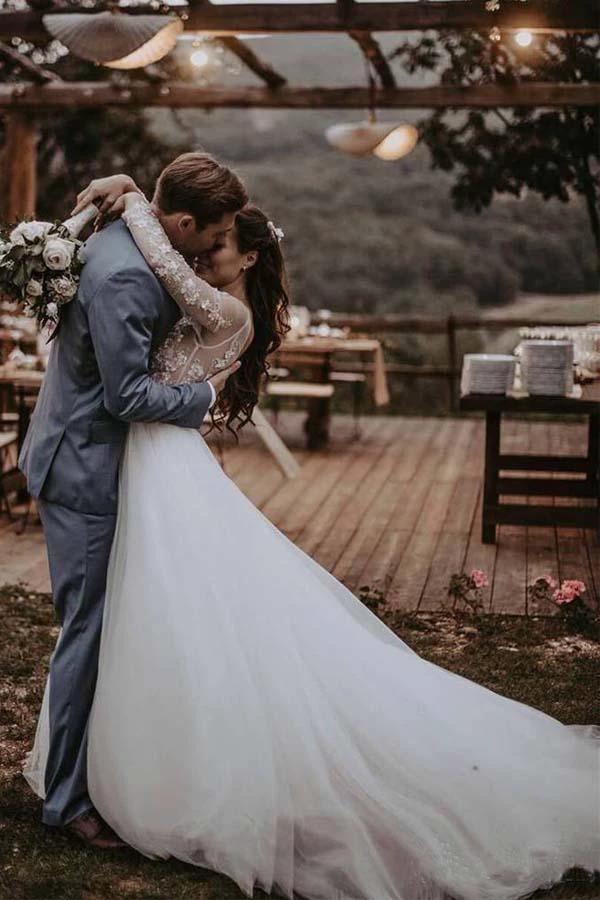 Elegant Long Sleeves Tulle Wedding Dresses Bridal Gowns With Lace Applique (ZD15348)