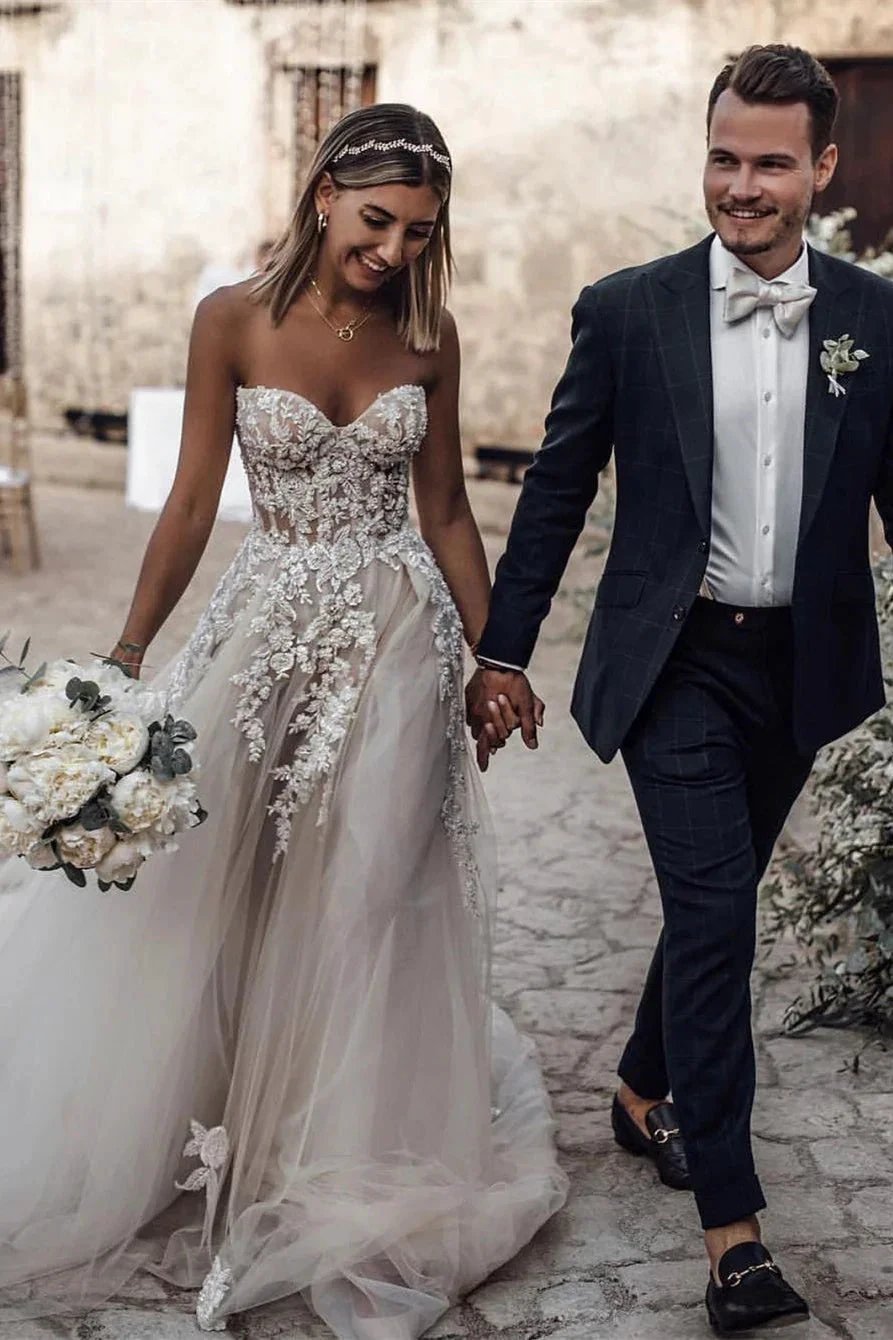 Elegant Princess A-Line Wedding Dresses with Lace (ZD16566)