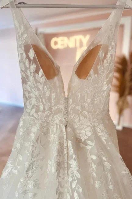 Elegant sweetheart V-neck sleeveless a-line lace Wedding dresses (ZD14865)