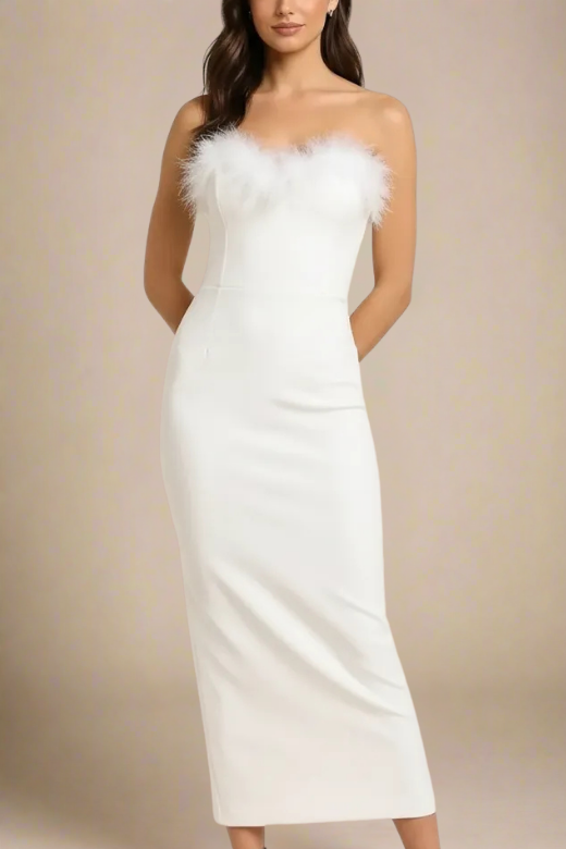 Woman wearing a figure flattering  Erin Bodycon Maxi Dress - Pearl White BODYCON COLLECTION