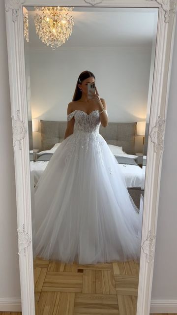 Ethereal Wedding Dress Ball Gowns Off The Shoulder Tulle White Wedding Dresses Bridal Gown