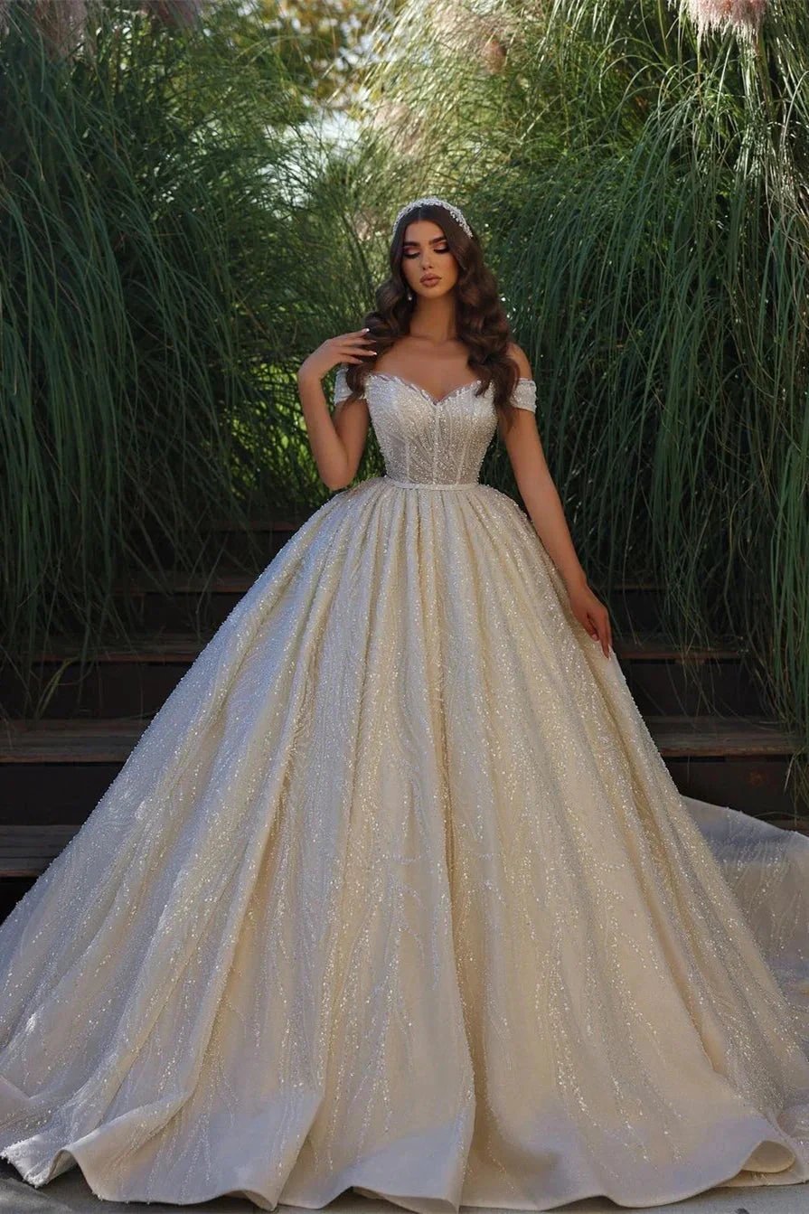 Exquisite Floor Length Sweetheart Sleeveless Off-The-Shoulder A-Line Lace Wedding Dress with Ruffles (ZD15769)