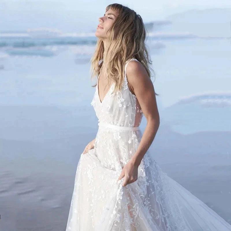Tulle Beach Wedding Dress Charming Backless Appliques Bridal Gowns Deep V-Neck Spaghetti Straps vestido de noiva (ZD13449)
