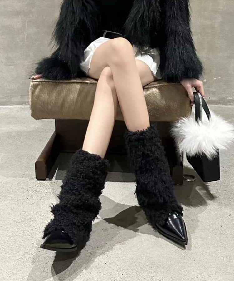 Graceful Orthopedic Boots for Modern Look