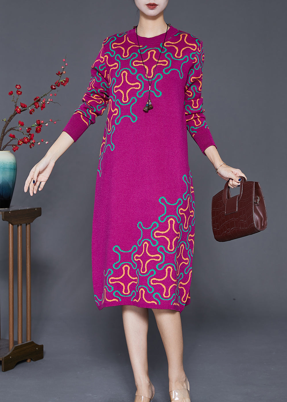 Effortlessly Elegant Dress with a Timeless Design