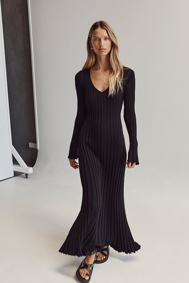 Rita Premium Midi Dress with V Neck and Knitted Sleeves Chic Silhouette Collection