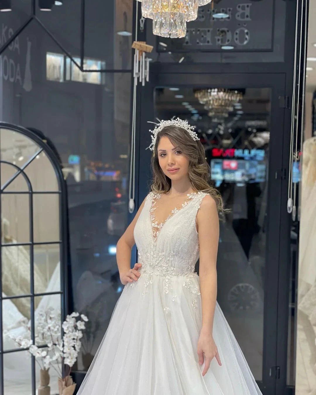 Fabulous Floor Length V-Neck Sleeveless A-Line Tulle Wedding Dress (ZD14797)