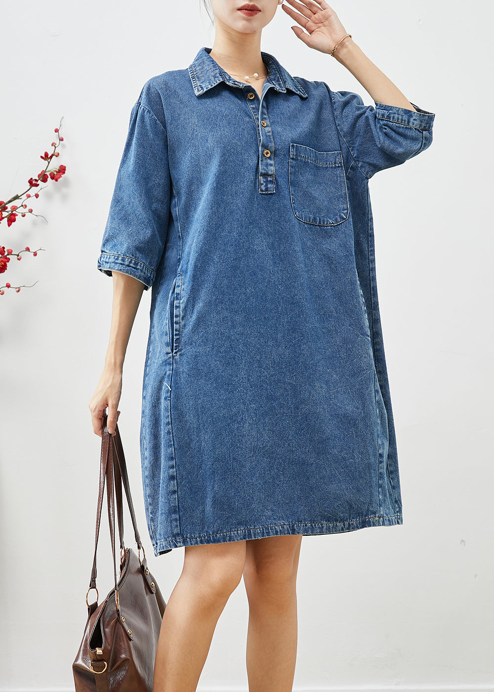 Well Tailored Dress with a Graceful Silhouette