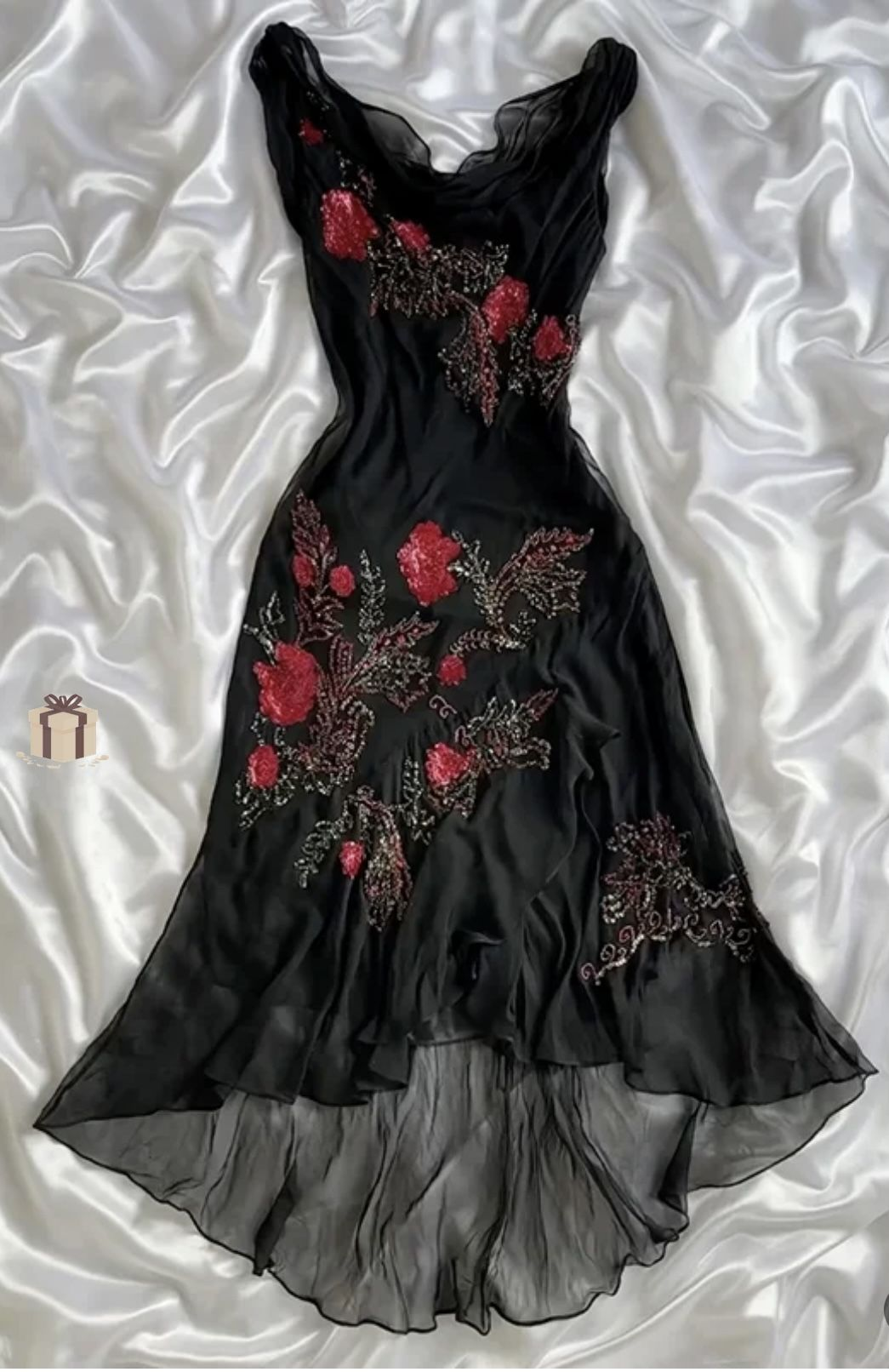 Black Long Prom Dress With Beaded Flower Retro Charming Evening Dress - FashionDia