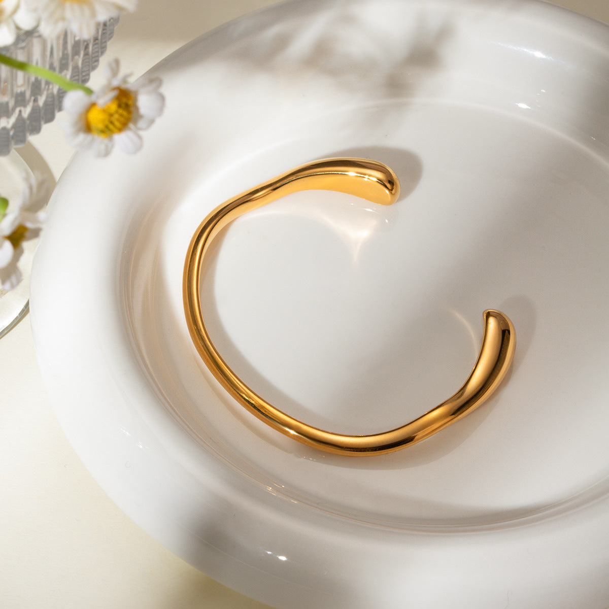 Irregular Gold Stainless Steel Oppen Simple Bracelet G31