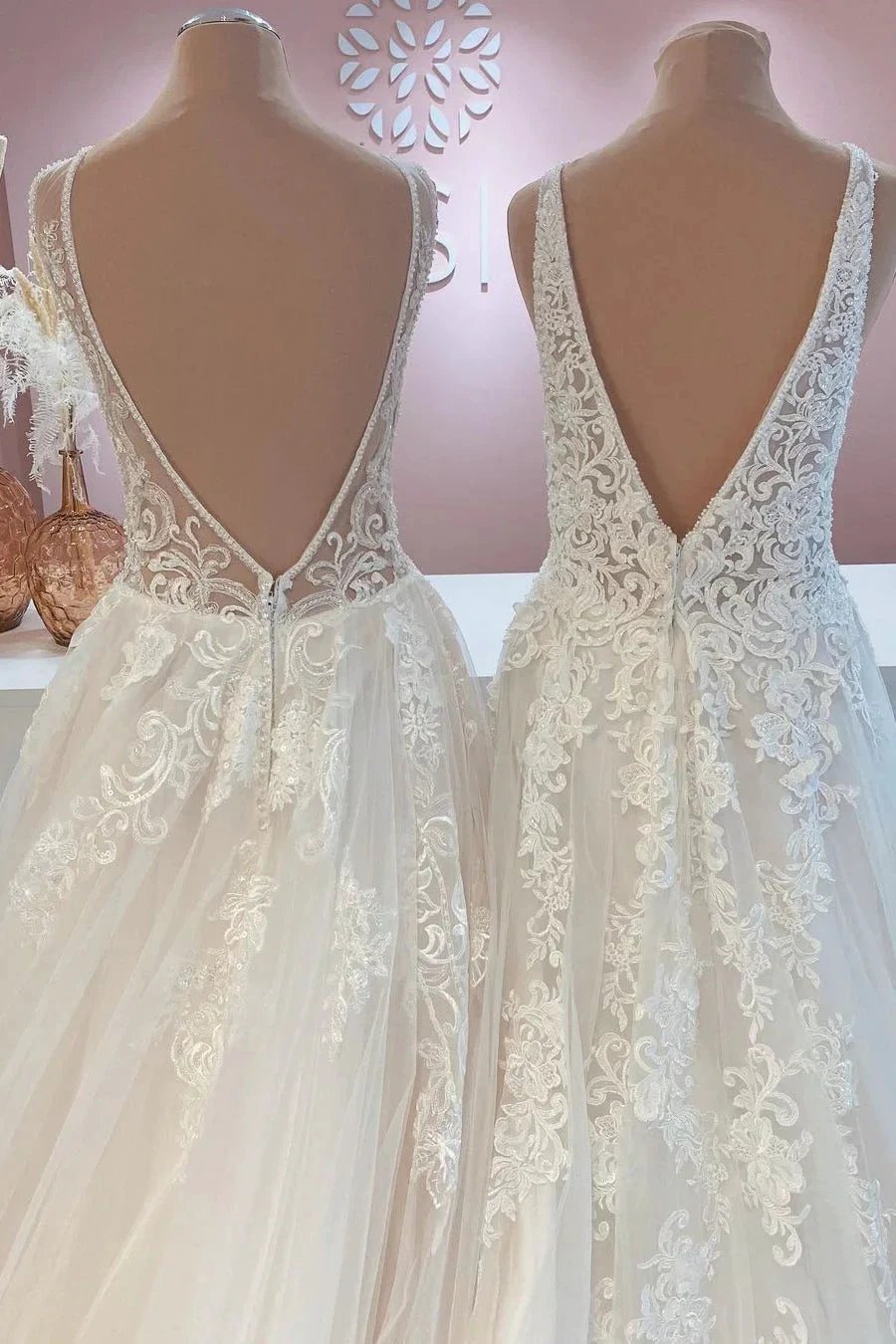 Glamorous Long A-Line Open Back Tulle Appliques Lace Wedding Dress (ZD15209)