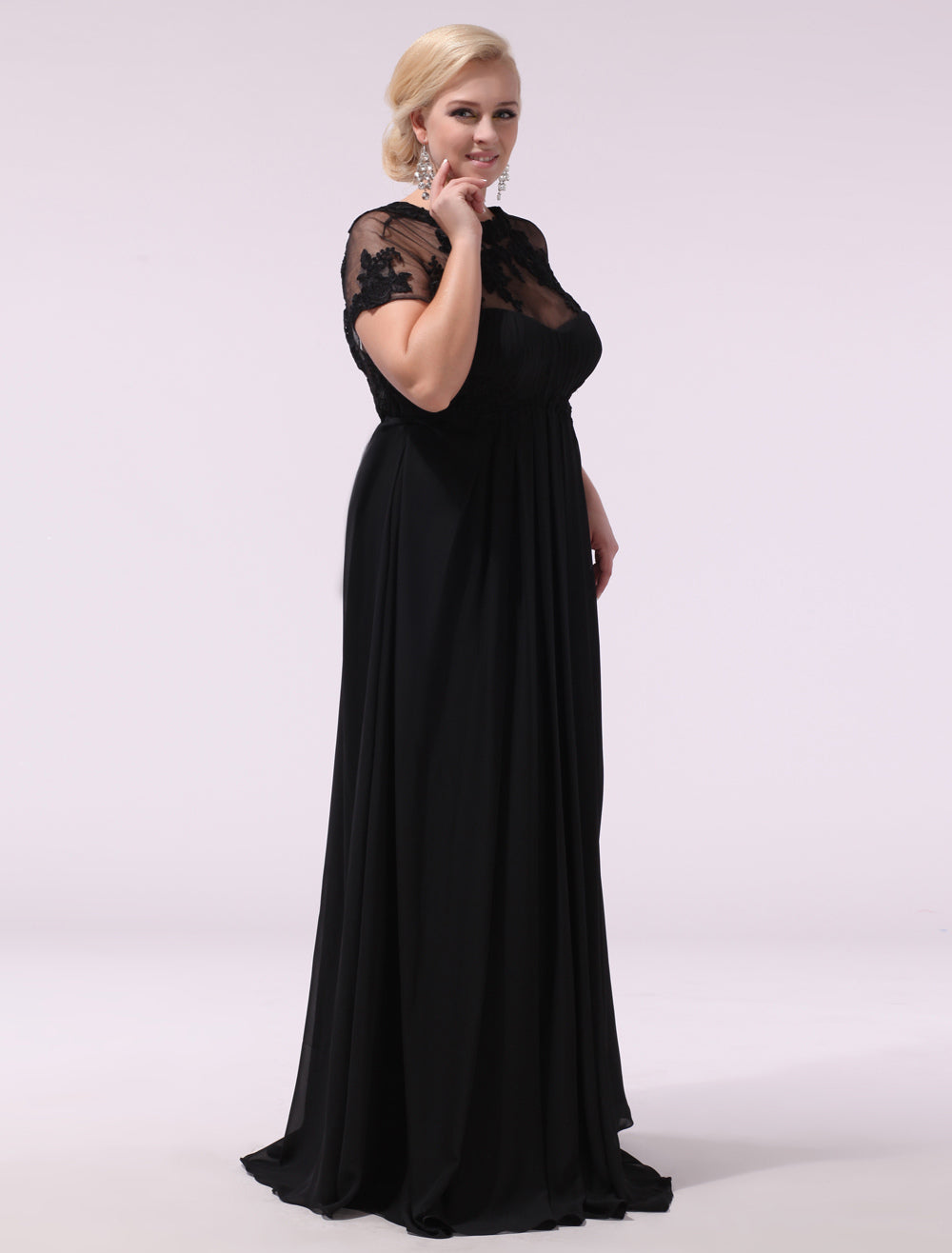 Gorgeous Black Evening Dresses Plus Size Evening Dress Chiffon Lace Applique Illusion Short Sleeves Floor-Length Wedding Guest Dress